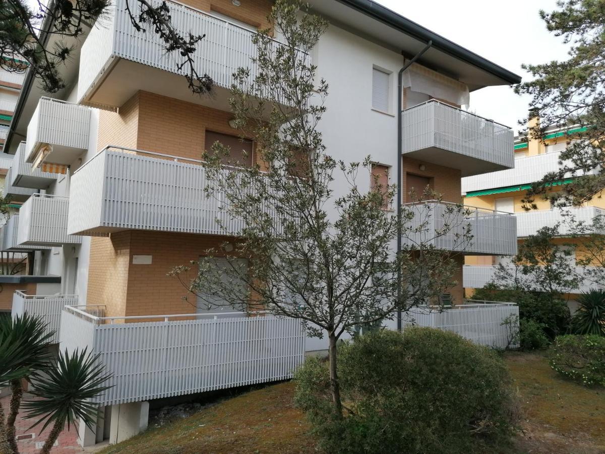 Condominio Rosa Lignano Sabbiadoro Exterior foto